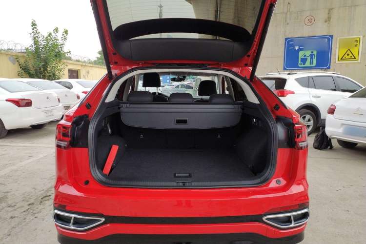 Used Volkswagen Tayron X 2020 330TSI Two-Wheel Drive Luxury Smart Connectivity Version
