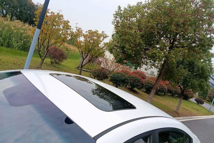 Used Hyundai Elantra (6th Generation / Lingdong) 2016 1.6L Manual ZhiXuan · Dynamic Model Roof