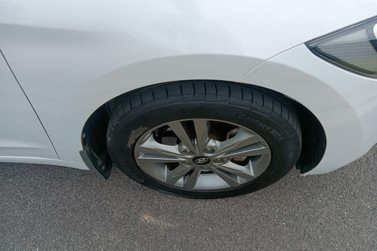 Used Hyundai Elantra (6th Generation / Lingdong) 2016 1.6L Manual ZhiXuan · Dynamic Model Right Front Wheel Hub