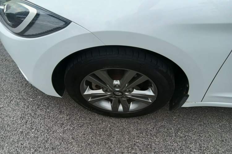 Used Hyundai Elantra (6th Generation / Lingdong) 2016 1.6L Manual ZhiXuan · Dynamic Model Left Front Wheel Hub