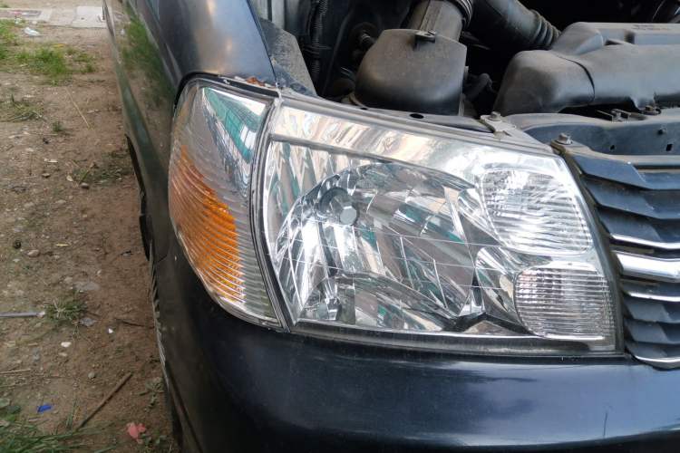 Used Jinbei Grace 2013 2.0L Zhi Ling Luxury 9-Seater All-Games Commemorative Version China V Emission Standard 9 Seats