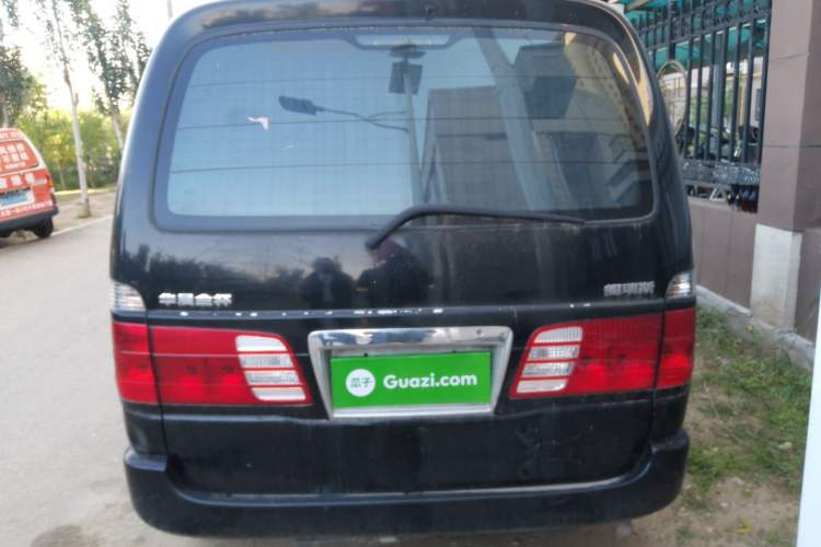 Used Jinbei Grace 2013 2.0L Zhi Ling Luxury 9-Seater All-Games Commemorative Version China V Emission Standard 9 Seats