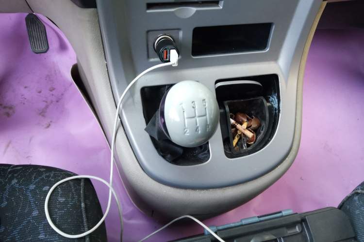 Used Jinbei Grace 2013 2.0L Zhi Ling Luxury 9-Seater All-Games Commemorative Version China V Emission Standard 9 Seats