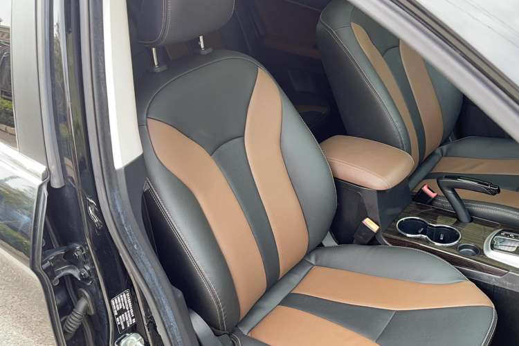 Used GAC Trumpchi GS5 Super 2016 2.0L Automatic Two-Wheel Drive Supreme Edition Right Front Seat