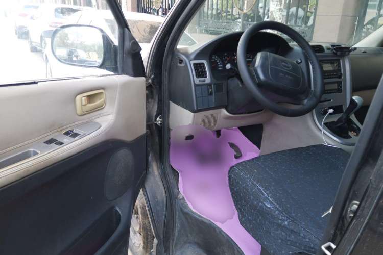 Used Jinbei Grace 2013 2.0L Zhi Ling Luxury 9-Seater All-Games Commemorative Version China V Emission Standard 9 Seats