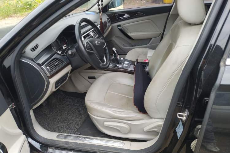 Used Zotye Z700 2016 1.8T Manual Luxury Model Left Front Seat