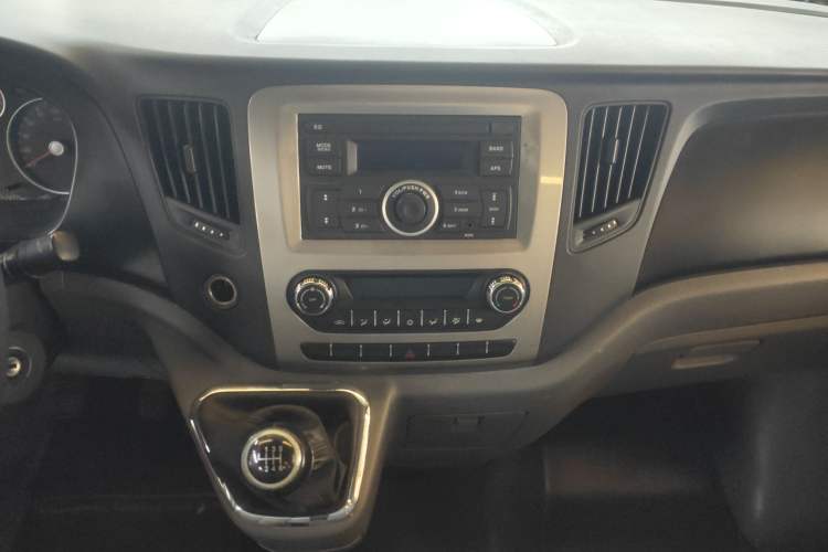 Used Foton Toano 2017 2.5T Restyled E Commercial Version Short Wheelbase 4J25TC3
