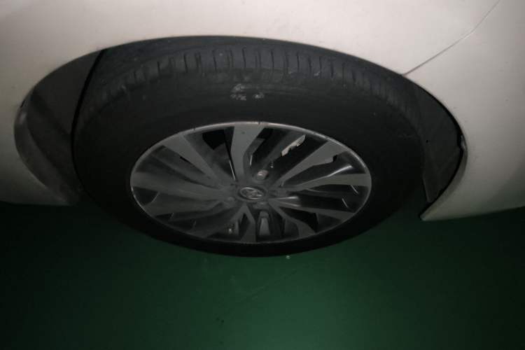 Used Toyota Corolla Hybrid E+ 2019 1.8L E-CVT Leading Edition Right Front Wheel Hub