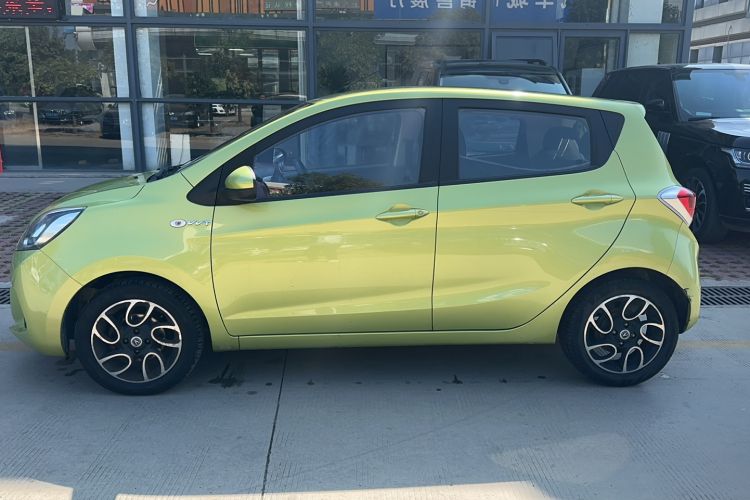 Used CHANGAN Benni 2015 1.4L IMT Luxury Model China V Standard
