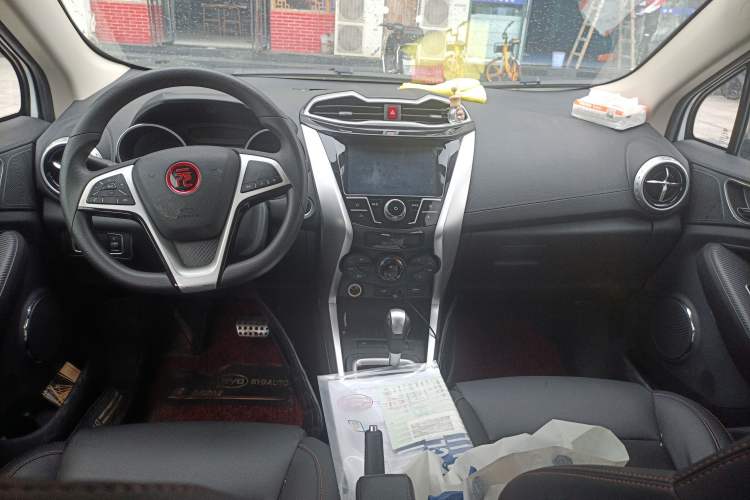 Used BYD Yuan 2017 1.5L Automatic Cool & Stylish Model
