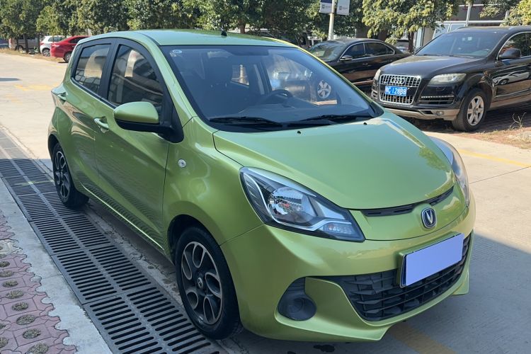 Used CHANGAN Benni 2015 1.4L IMT Luxury Model China V Standard
