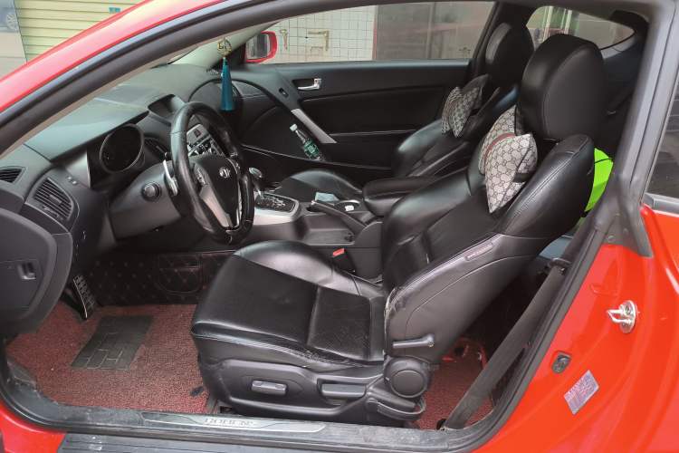 Used Hyundai Genesis Coupe 2009 2.0T Automatic Luxury Edition
