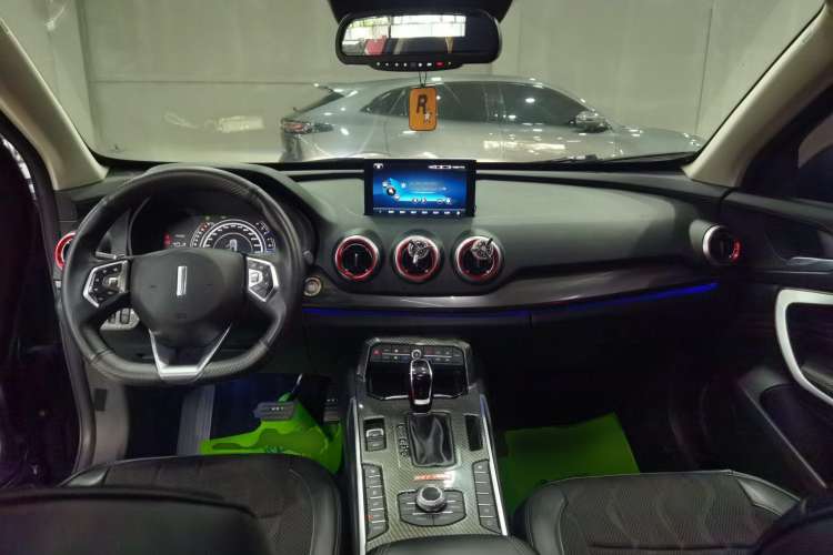 Used Wey VV7 2017 2.0T Ultra-Luxury Version
