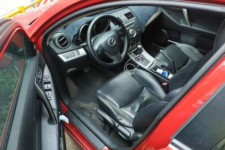 Used Mazda 3 2010 Hatchback 2.0 Automatic Luxury Model
