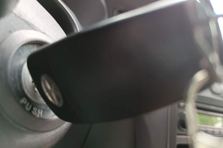 Used JAC Refine 2012 1.9T Shuttle Diesel Comfort Version HFC4DB1-2C
