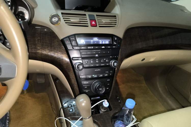 Used Acura MDX 2010 3.7 Comfort Edition Audio And AC Panel