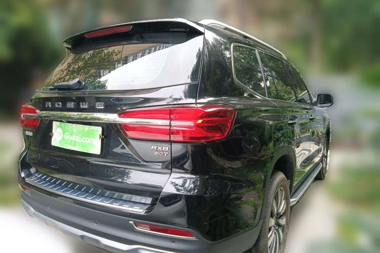 Used Roewe RX8 2018 30T Smart Connectivity Two-Wheel Drive Supreme Edition
