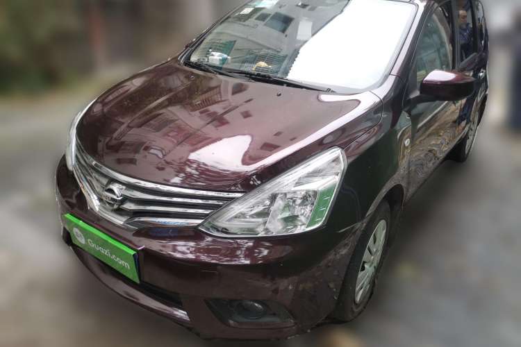 Used Nissan Livina 2013 1.6XE Manual Comfort Edition