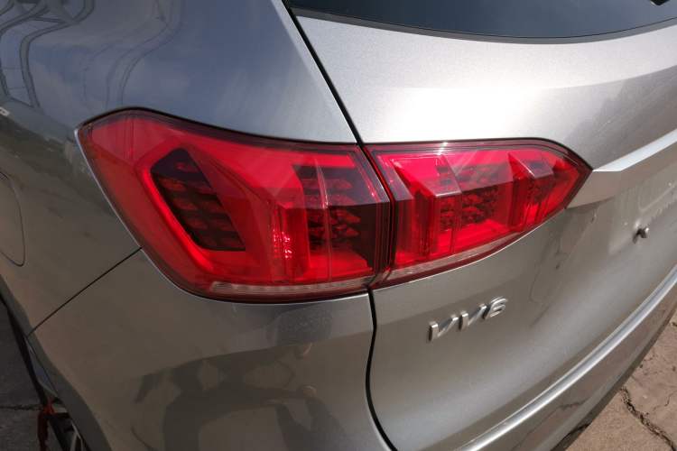 Used Wey VV6 2020 2.0T Four-Wheel Drive Zhiyu+