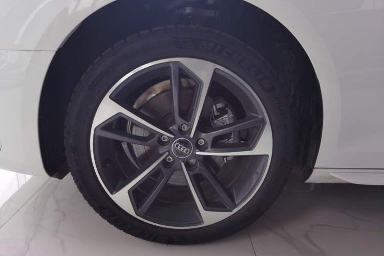 Used Audi A4L 2023 40 TFSI Fashion Dynamic Model
