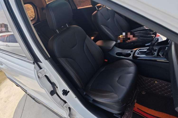 Used Dongfeng Fengon 370 2018 S370 1.5L CVT Luxury 7-Seater