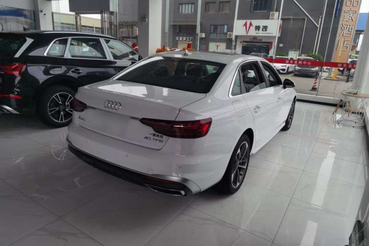 Used Audi A4L 2023 40 TFSI Fashion Dynamic Model
