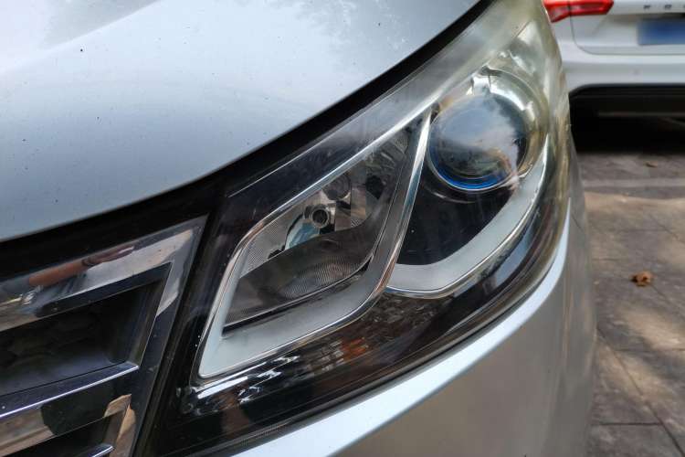 Used SAIC MAXUS G10 2014 2.0T Automatic Elite Edition
