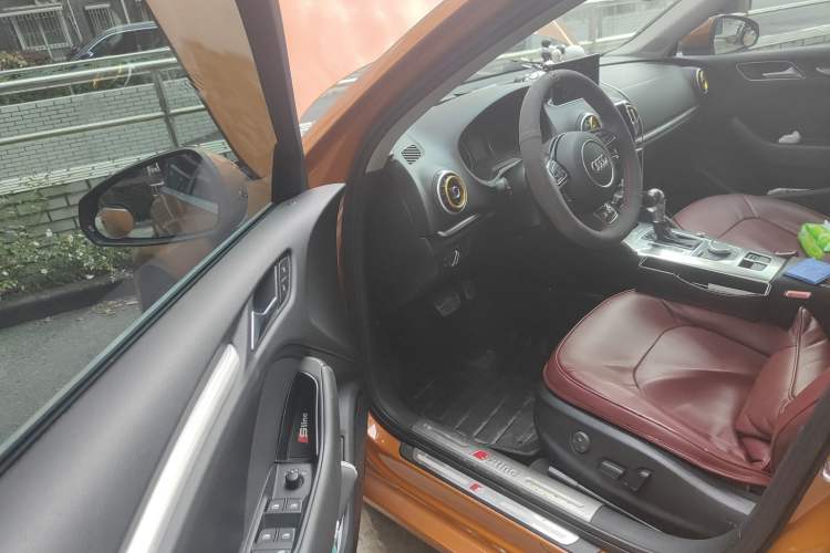 Used Audi A3 2015 Limousine 35 TFSI Millionth Anniversary Intelligent Leading Model