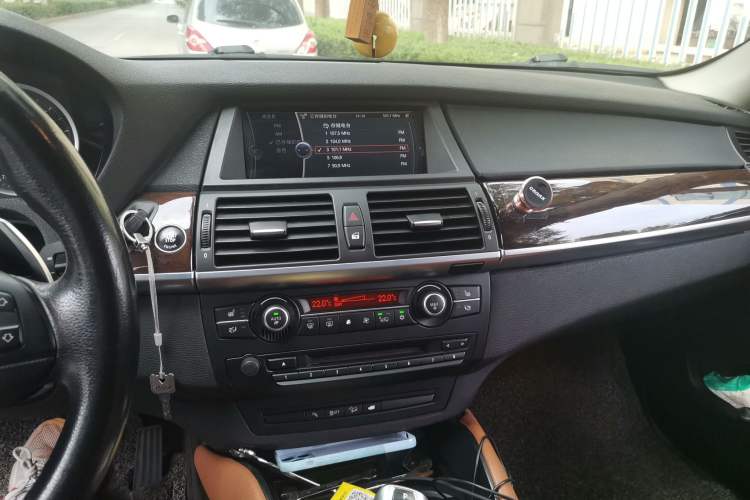 Used BMW X6 2012 xDrive35i
