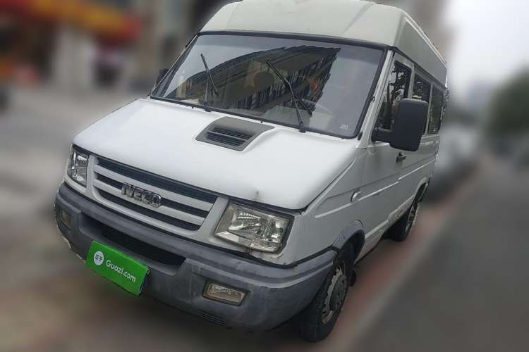 Used Iveco Daily 2014 2.5T-A35 NJ6484ACM47Z4