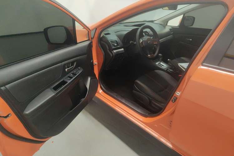 Used Subaru XV 2014 2.0i Comfort Edition
