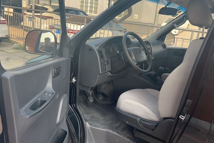 Used Jinbei Express 2018 2.0L Standard Version V19