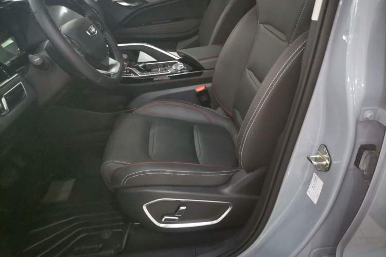 Used Geely Auto Monjaro S 2021 2.0TD DCT Two-Wheel Drive Lightning Edition
