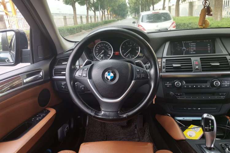 Used BMW X6 2012 xDrive35i
