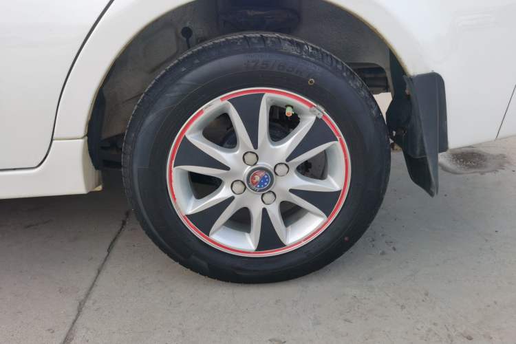 Used Geely Auto SC3 2012 1.3L Comfort Version Left Rear Wheel Hub