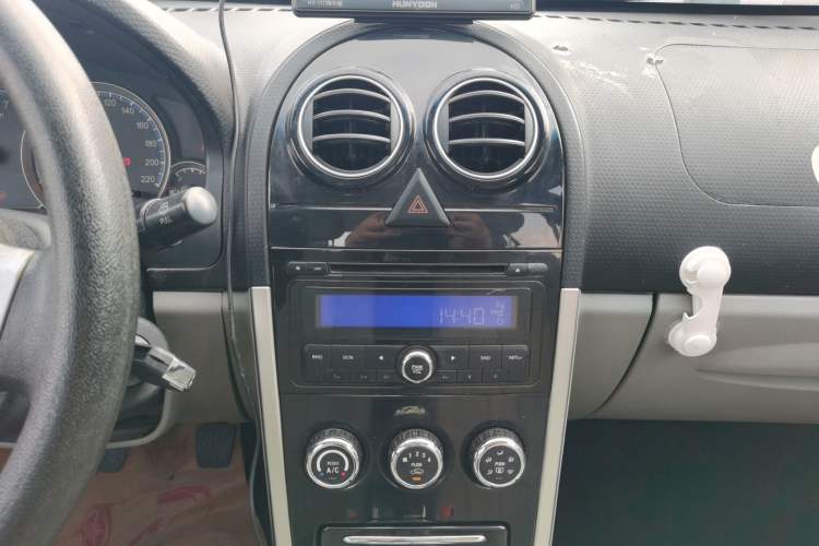 Used Geely Auto SC3 2012 1.3L Comfort Version Audio And AC Panel