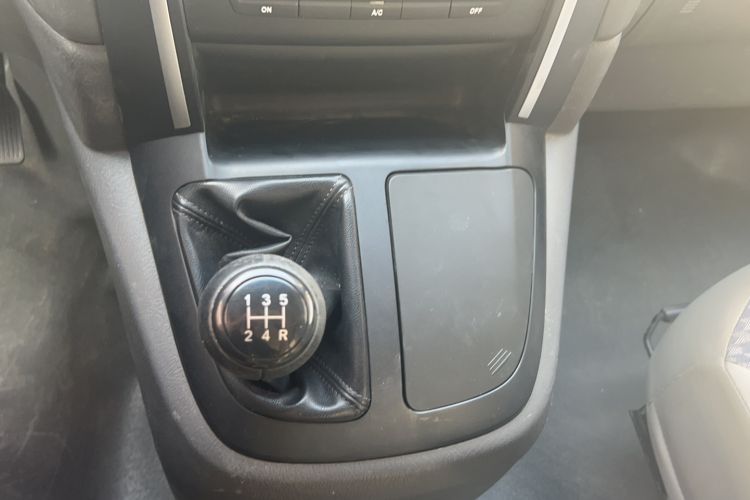 Used Jinbei Express 2018 2.0L Standard Version V19