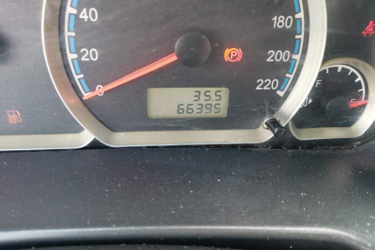 Used Geely Auto SC3 2012 1.3L Comfort Version Odometer Close Up