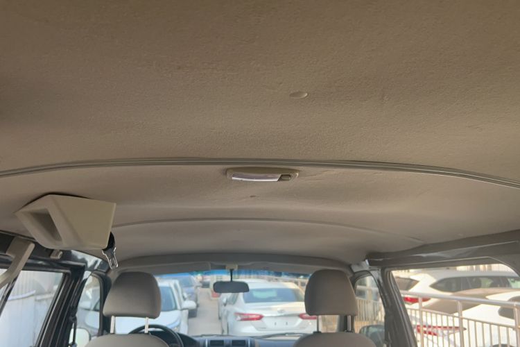 Used Jinbei Express 2018 2.0L Standard Version V19