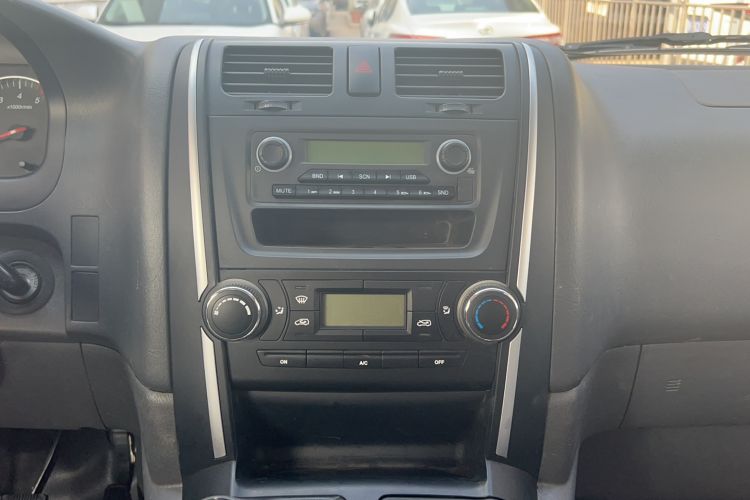 Used Jinbei Express 2018 2.0L Standard Version V19