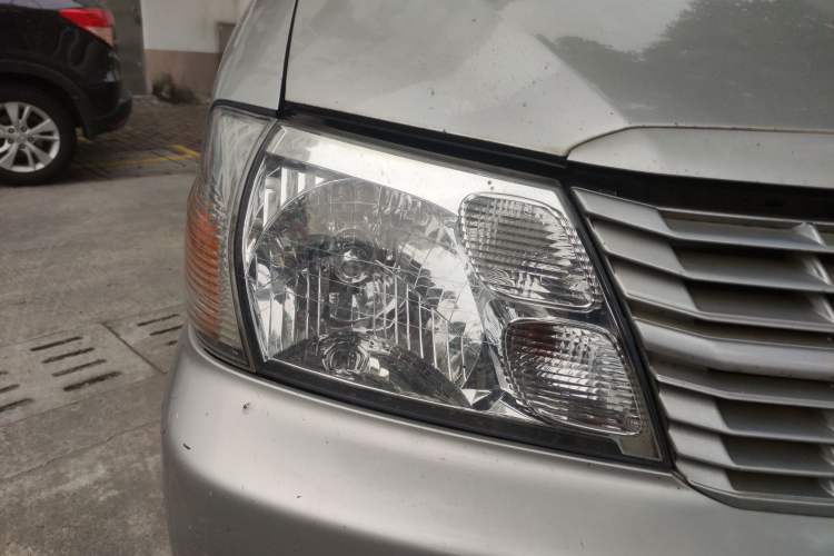 Used Jinbei Express 2017 2.0L Standard Version V19