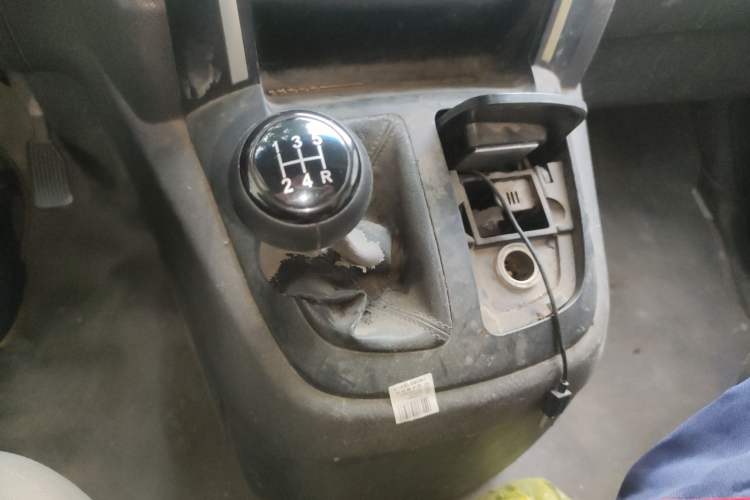 Used Jinbei Express 2017 2.0L Standard Version V19