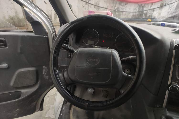 Used Jinbei Express 2017 2.0L Standard Version V19