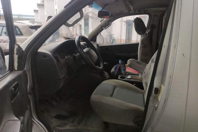 Used Jinbei Express 2017 2.0L Standard Version V19