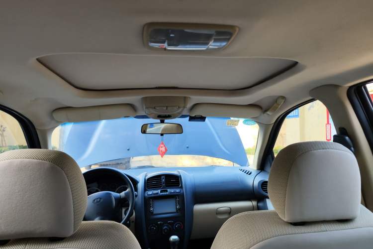 Used Huatai Santa Fe Classic 2012 2.0T Diesel Manual Two-Wheel Drive Hurricane Version
