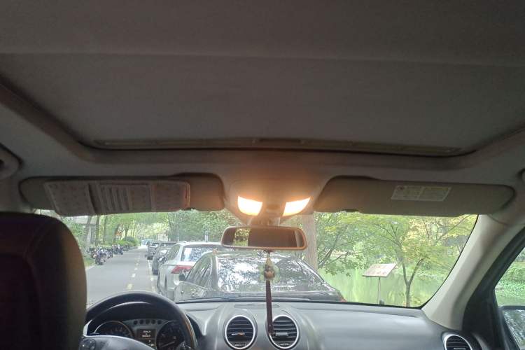 Used Mercedes-Benz M-Class 2008 ML 350 4MATIC Dynamic Model Headliner