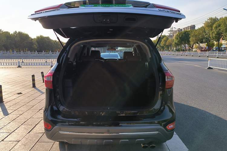 Used JMC Yusheng S350 2016 2.0T Automatic All-Wheel Drive Gasoline Luxury Edition 5 Seats