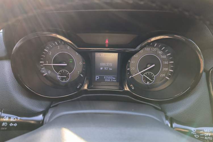 Used JMC Yusheng S350 2016 2.0T Automatic All-Wheel Drive Gasoline Luxury Edition 5 Seats