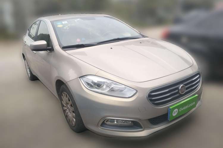 Used Fiat Viaggio 2012 1.4T Automatic Enjoyment Edition
