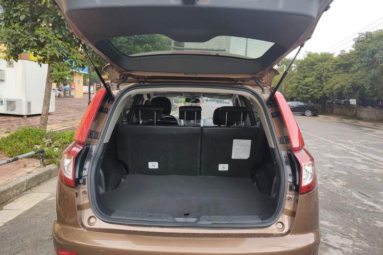 Used Geely Auto GX7 2013 2.0L Automatic Prestige Edition
